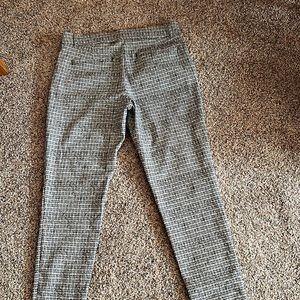 Maurice’s Size Medium Ankle  Pants